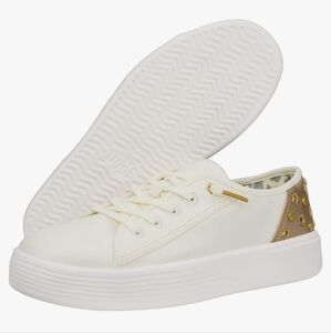 NWT Hey Dude Cody Womens Star Studded sneakers.